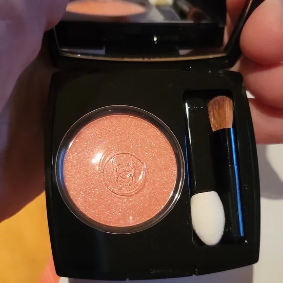 Chanel Makeup takeaways  The Nature Getaway - Picture 8 of 13